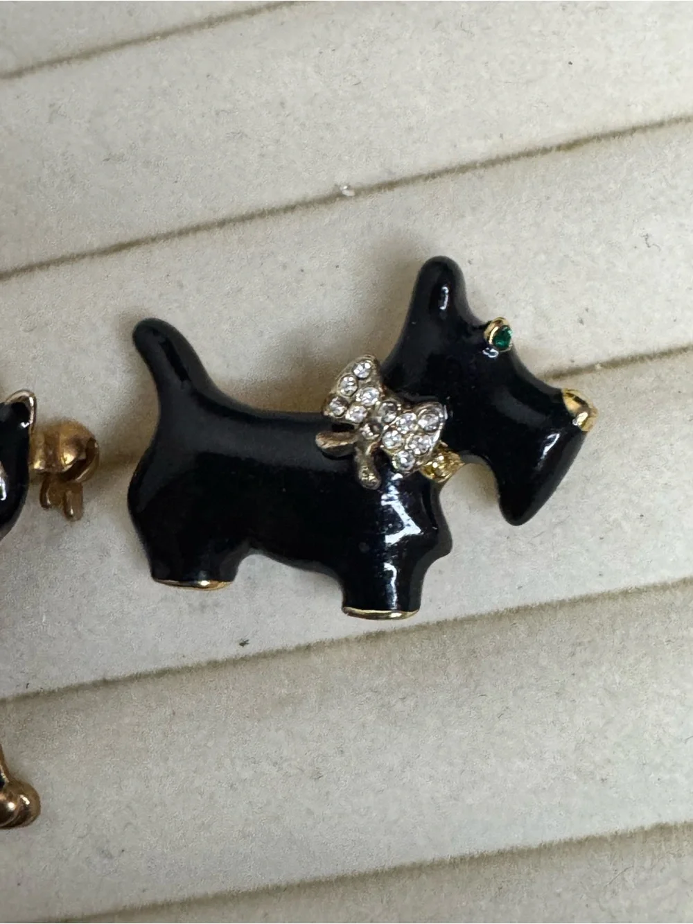 Black Cat & Dog Enamel Brooch Set - Elegant Pet brooches